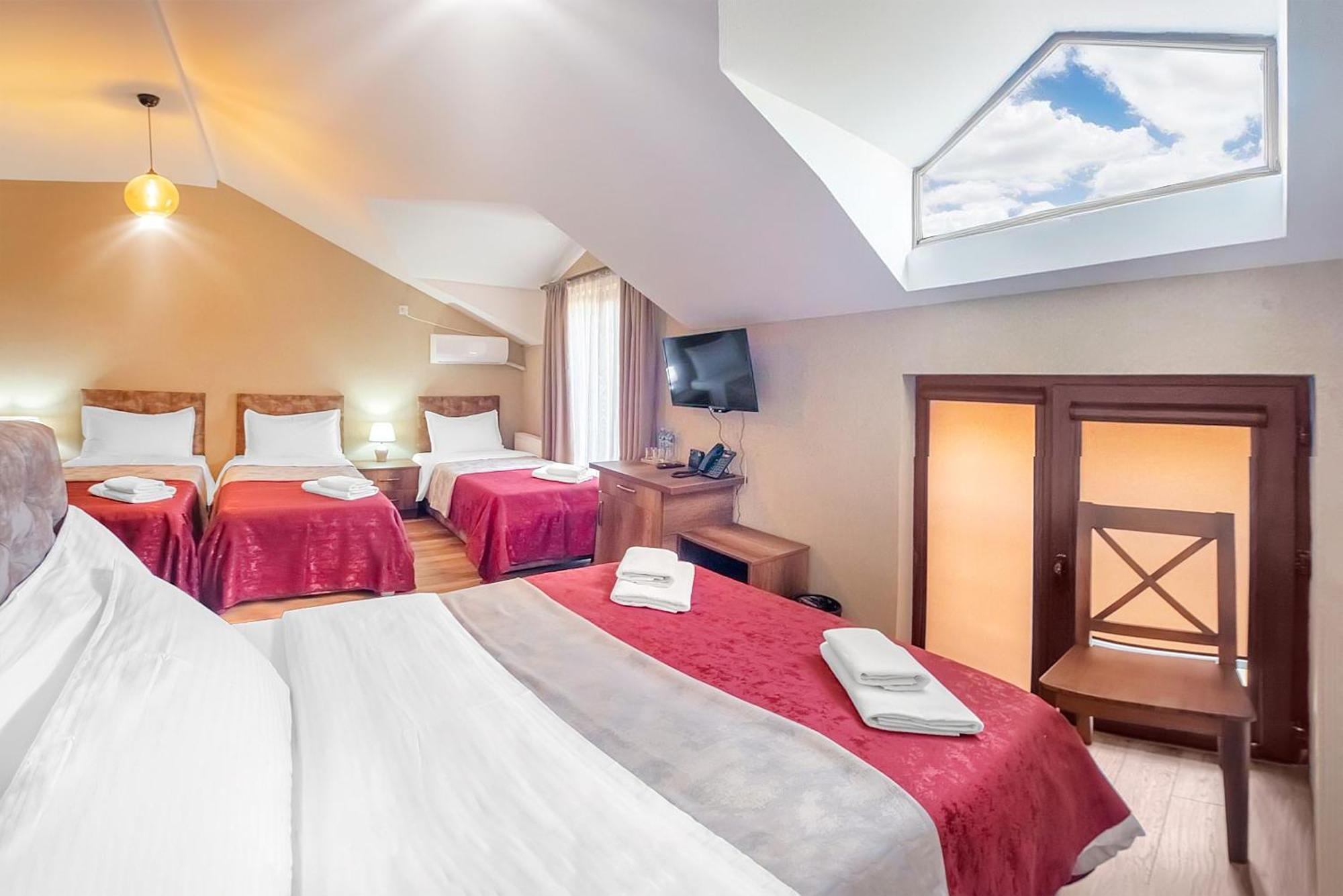Dzvel Ubanshi Otel Gori Dış mekan fotoğraf